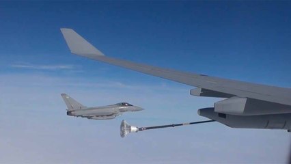 Video: RAF Voyager tanker britisk Typhoon og fransk Mirage 2000 under fælles øvelse