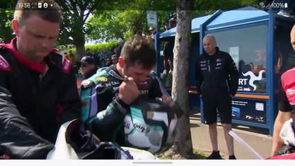 Isle Of Man TT 2025 Supersport Race 1