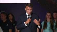 Espace: Macron appelle l'Europe à mener une "reconquête à marche forcée"