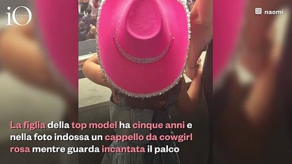 Naomi Campbell e la foto inedita della figlia al concerto di Beyoncé: «Era ipnotizzata»