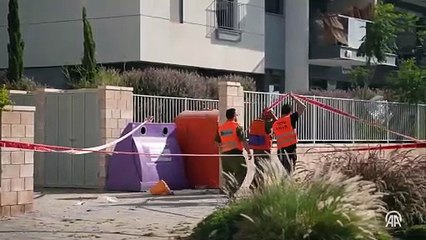 İran’ın İsrail'e yönelik füze saldırıları sonrası Birüssebi bölgesinde oluşan yıkım görüntülendi