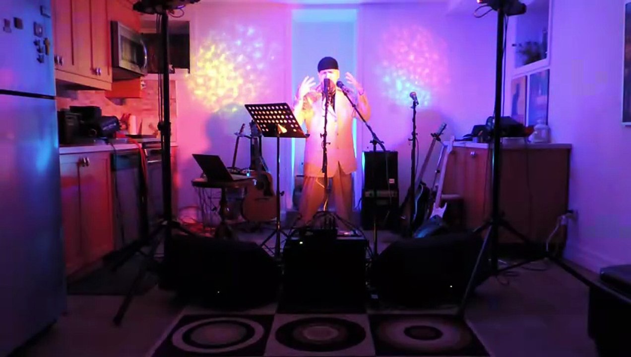 Life On Mars (David Bowie) -- Performed by RE-VO (2020)