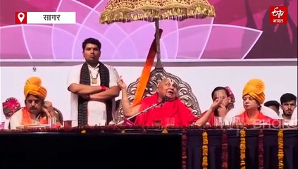 रामभद्राचार्य को मिली डी.लिट की उपाधि, दीक्षांत समारोह में कुलपति को अंग्रेजी पर दिखाया आईना