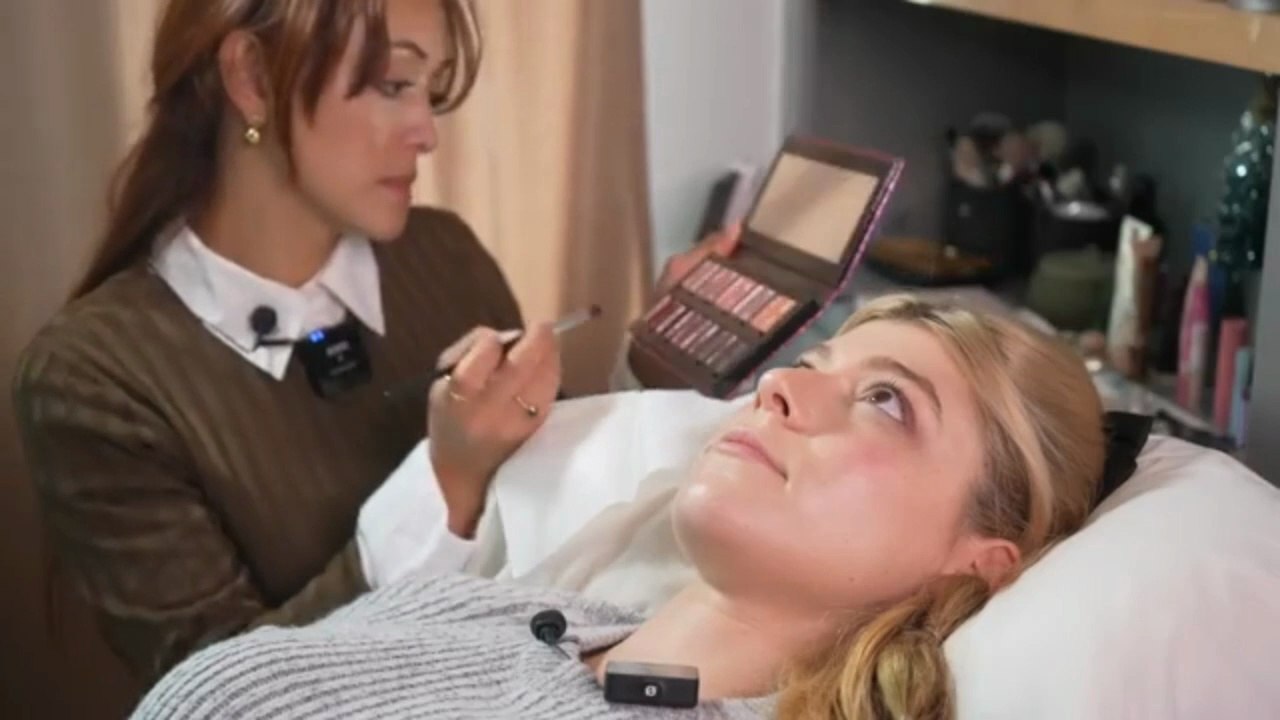 "Gentle Whisper Makeup Spa ASMR 💋 | Soothing Beauty Triggers & Personal Attention for Deep Sleep"