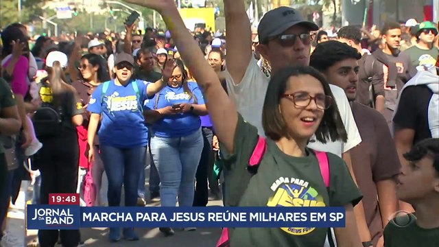 Marcha para jesus reúne milhares de fiéis em São Paulo