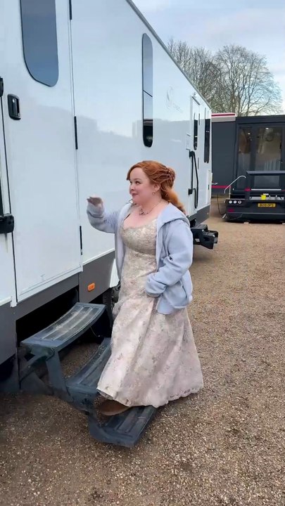 It’s a Wrap! Bridgerton Season 4 Cast Says Goodbye