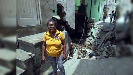 Vecinos de Los Guaricanos sufren derrumbamiento de una cañada