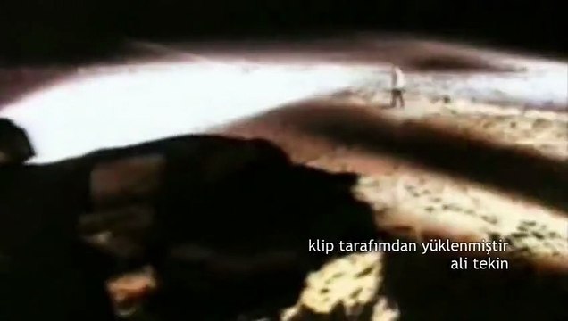 UĞUR IŞILAK - GEMİLERİ YAKIYORUM