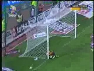 Dani Coman scoate senzational sutul lui Mendoza
