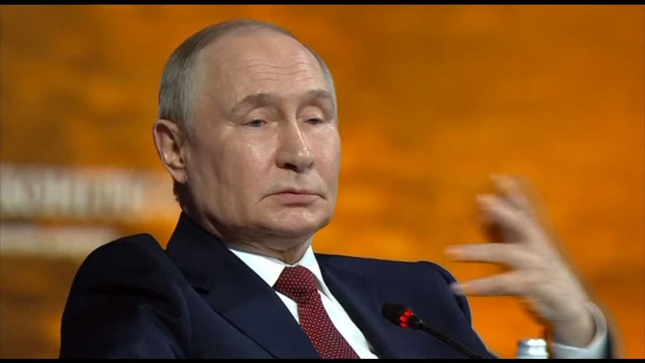 Putin nega di voler fare da mediatore tra Iran e Israele