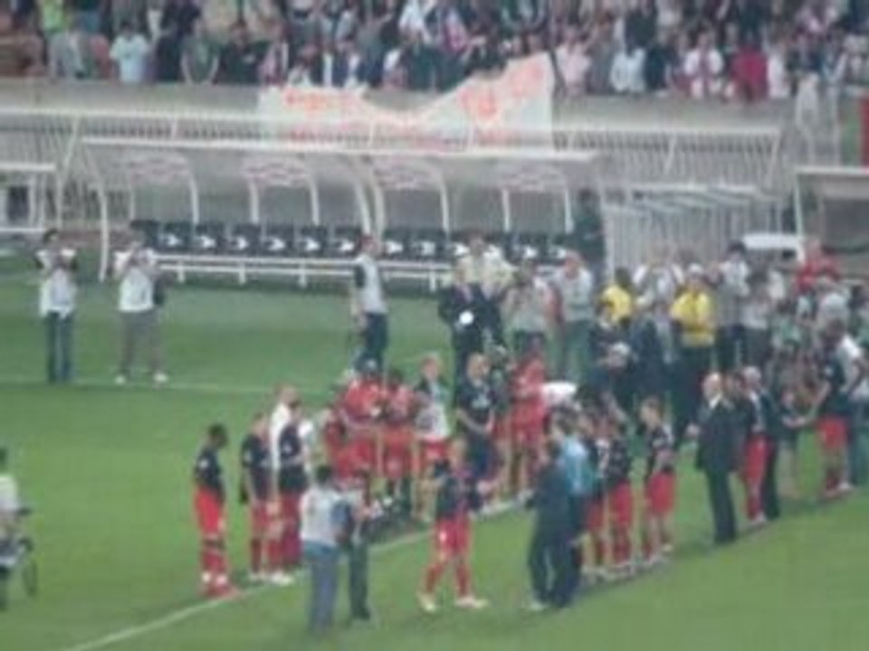 Derniers moments de Pauleta sur la pelouse du parc