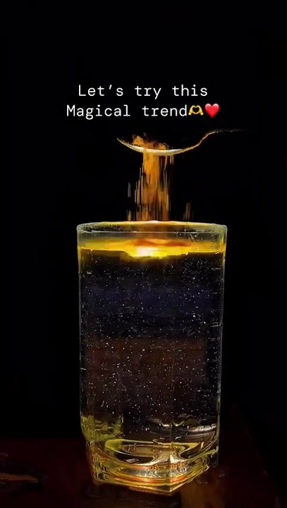 Have you tried the viral glowing water trend lighting up social media? #viral #haldi #turmeric #challenge #haldiglow  Turmeric Trend #trend #trending #tiktoktrend #turmerictrend #fyp #vid...