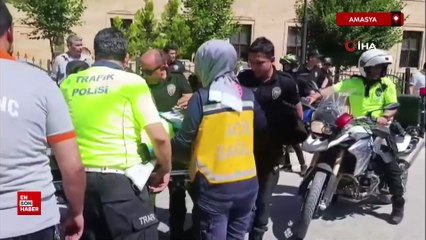 Amasya’da motosikletli polis ile ticari taksi çarpıştı