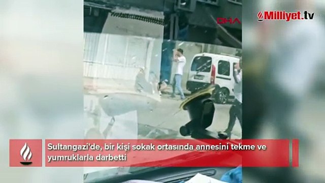 Sultangazi’de annesini sokak ortasında darbetti, kimse müdahale etmedi