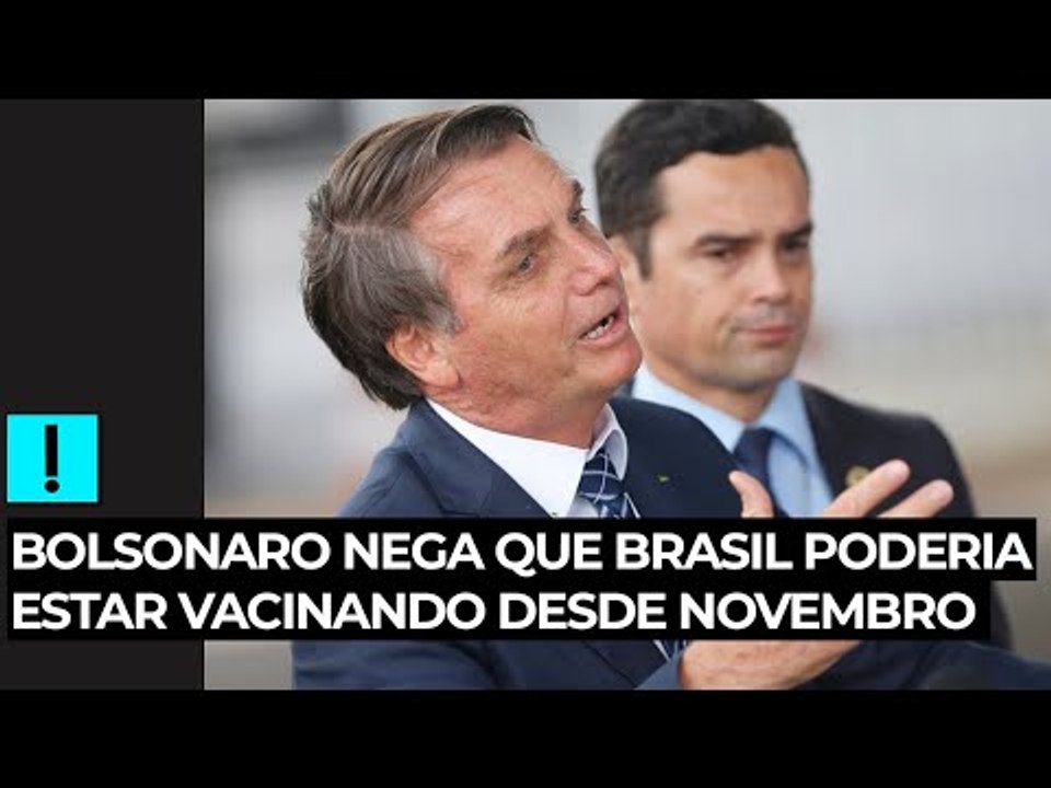 Bolsonaro nega que Brasil poderia estar vacinando desde novembro, como disse Mandetta