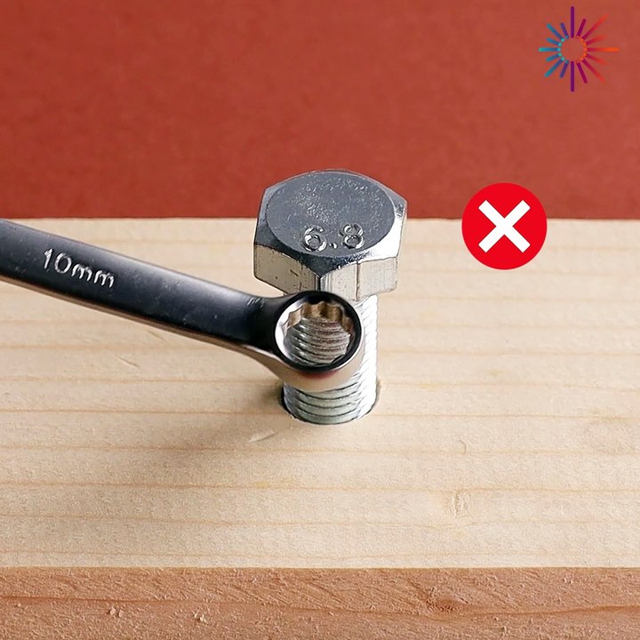 How to turn screws into a spanner! 🔩🔧 - video Dailymotion