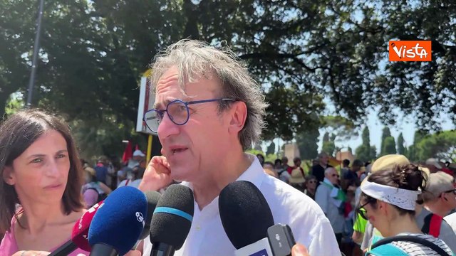 Manifestazione contro riarmo, Bonelli: Meloni ci sta umiliando l'Italia, non esiste politica estera