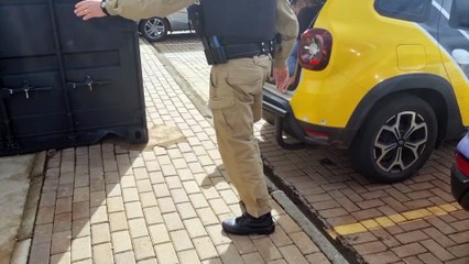 Homem chega perto de casa da ex e acaba na delegacia por quebrar medida protetiva