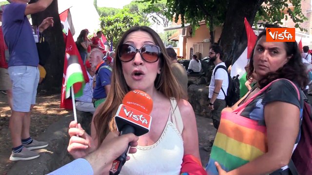 Corteo a Roma contro il riarmo, le voci dei manifestanti: Basta con la guerra e Israele si fermi