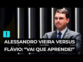 "Continue a leitura, vai que aprende", diz Alessandro Vieira a Flávio Bolsonaro