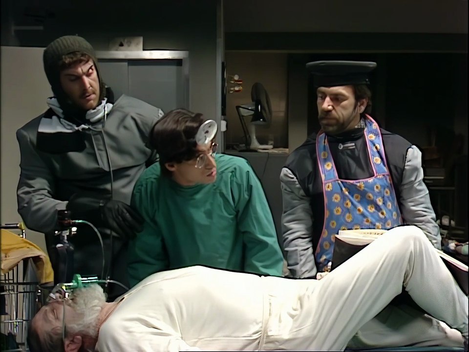 Nightingales - 104 [couchtripper][U]