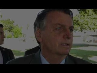 'Os que tiraram Lula da cadeia são os que vão contar os votos', diz Bolsonaro