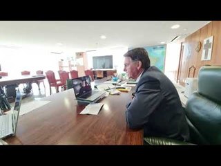 Bolsonaro diz que Mourão "não tem atrapalhado em absolutamente nada"