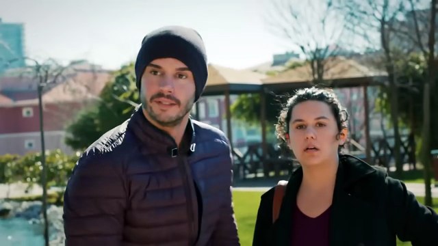 81. Estado Civil: Complicado (Iliski Durumu: Karisik), en español