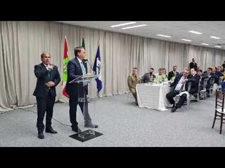 Bolsonaro: "Nunca proferi uma só palavra fora das quatro linhas da Constituição"