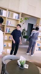 Single Mom Escapes Forced Marriage Thru Window—Unexpectedly Caught by CEO Who Falls at First Sight!