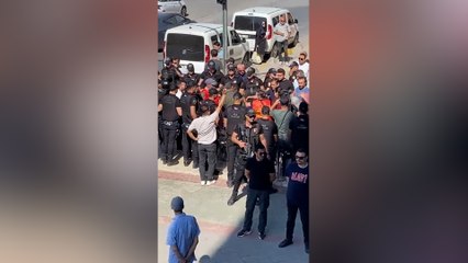 Adalet yürüyüşüne polis müdahalesi!
