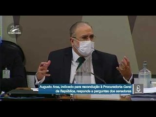 Aras afirma que é "covardia" usar as leis para criminalizar e judicializar a política