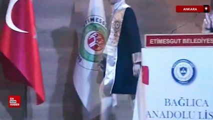 Deprem ve pandemi zorluklarına rağmen abla-kardeş okul birincisi oldu