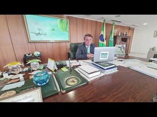 Investigado, Bolsonaro diz que Moraes aguarda momento para "aplicar sanção restritiva"