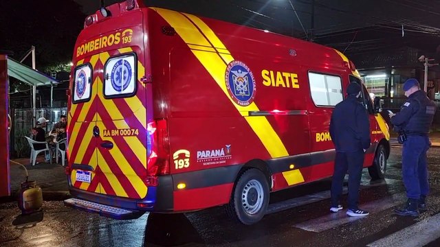 Confusão em trailer de lanches termina com jovem ferido por facão no Centro