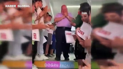 Okul müdürüne duygusal veda