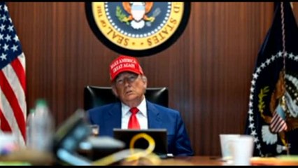 Le foto di Trump nella Situation Room durante l'attacco all'Iran