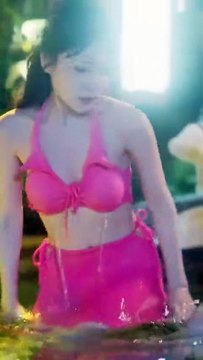 Ending Xi is an orphan raised by the Shen family. She was used as a tool for marriage and was sent to the chessboard of the rich. Everyone only knew that she was gentle and well-behaved and had no one to rely on, but they didn't know.