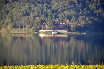 Bolu'nun cennet köşeleri Yedigöller ve Abant seyahat tutkunlarının gözdesi oldu
