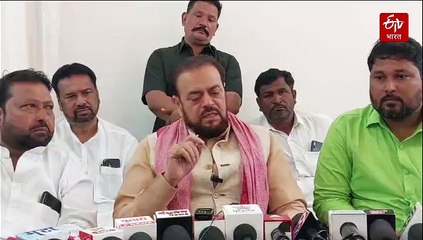 "पालख्यांमुळं रस्ता जाम होतो, आम्ही 10 मिनिटे रस्त्यावर नमाज पठण केलं तर..."; अबू आझमी पुन्हा बरळले