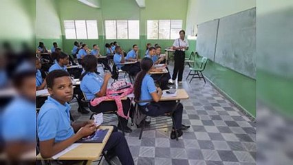 Unos 114,000 estudiantes van a pruebas nacionales