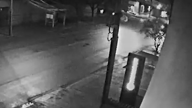 Imagem flagra forte batida na Rua Cuiabá em Cascavel
