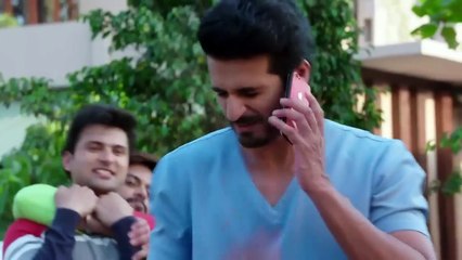 43. Naati Pinky (Ki Lambi Love Story), en español