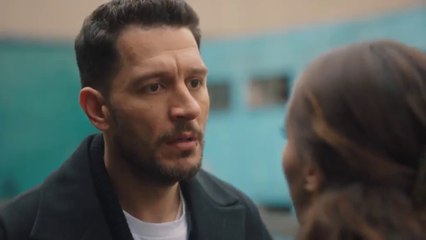 39. Lost In Love ❤️ Perdidos En El Amor. Capítulo 39 Audio ESPAÑOL HD. (Sakla Beni). Con Uraz Kaygılaroğlu, Cemre Baysel, Asude Kalebek, Baran Bölükbasi