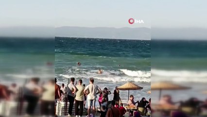 Boğulmak üzere olan genci vatandaşlar kurtardı
