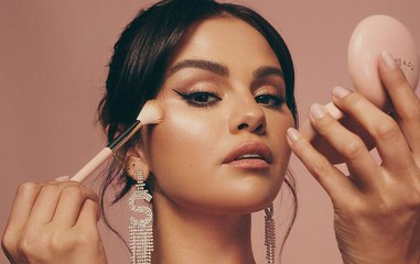 روتين العناية بالبشرة أثناء السفر: حيل عملية لحقيبة خفيفة وبشرة مشرقة