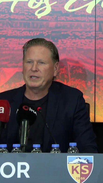 Kayserispor’da Alman teknik direktör Markus Gisdol için imza töreni düzenlendi