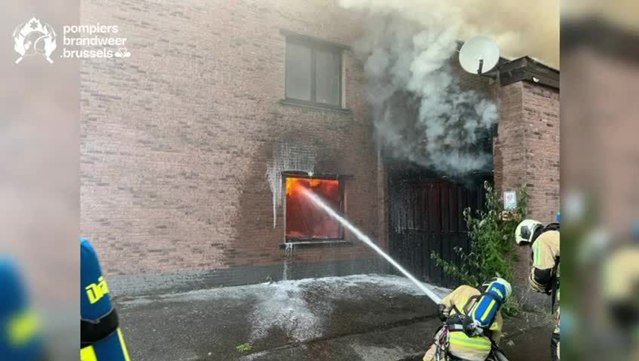 Une maison ravagée par le feu avenue du Péage à Woluwe-Saint-Lambert