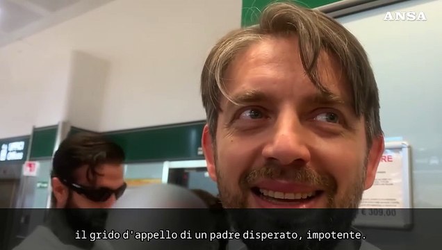 In Italia mamma e figlio in fuga dall'Iran, preoccupata ma felice
