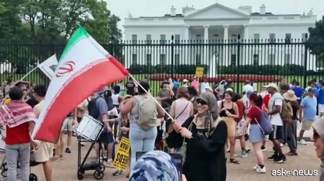 Proteste anti Trump davanti alla Casa Bianca e a New York